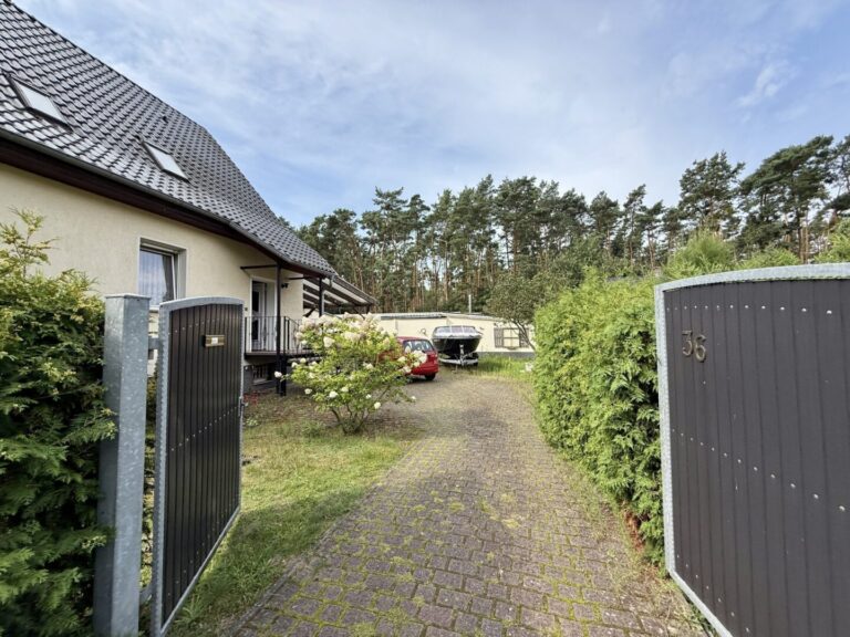 Toreinfahrt EFH