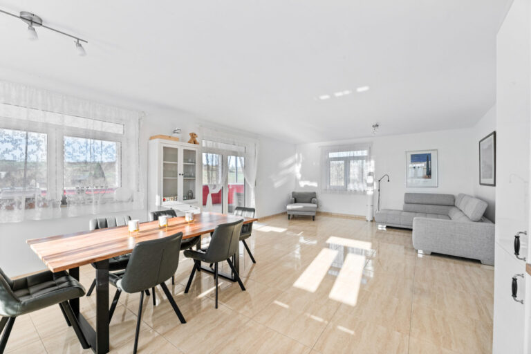 Essbereich/ Wohnzimmer W1