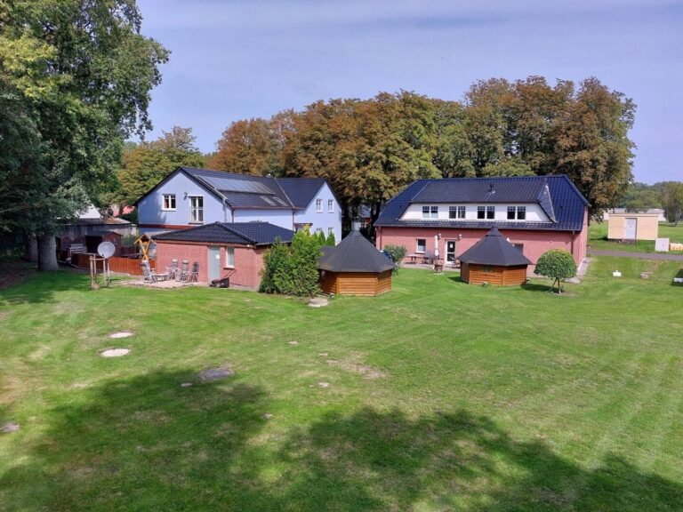 Poggenhof 7 - Haupthäuser