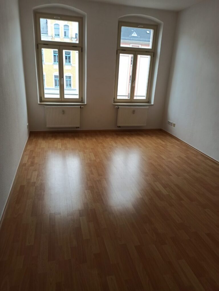 Wohnzimmer - Richtung Fenster