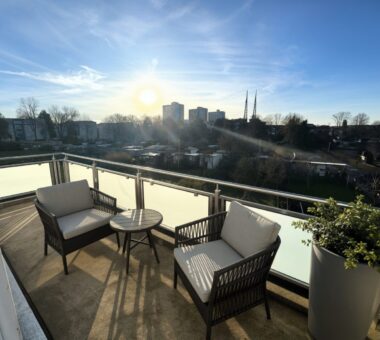 Großer Balkon Virtuell Möbliert