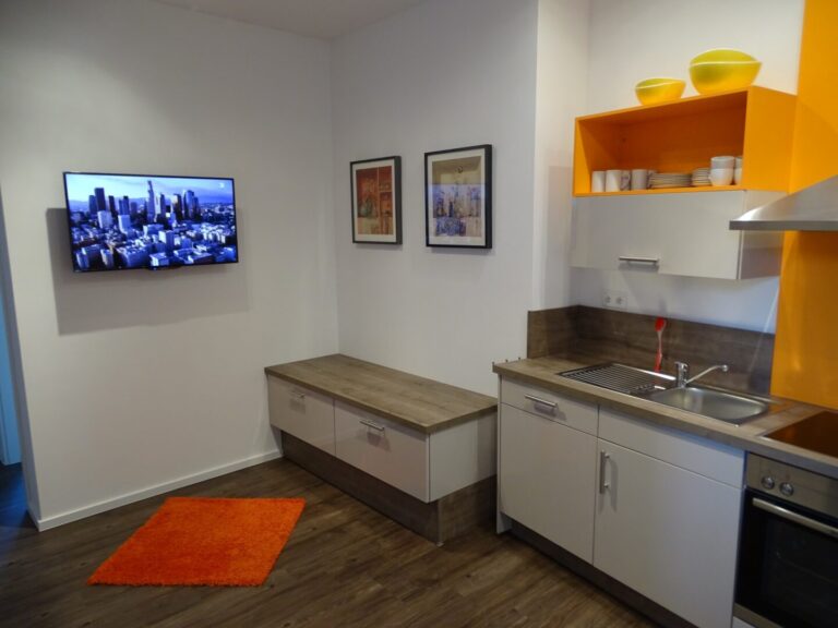 EG Altbau 3er WG Küche mit Nische