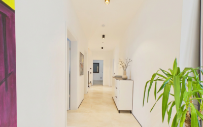 Immobilien 2 Eg Flur