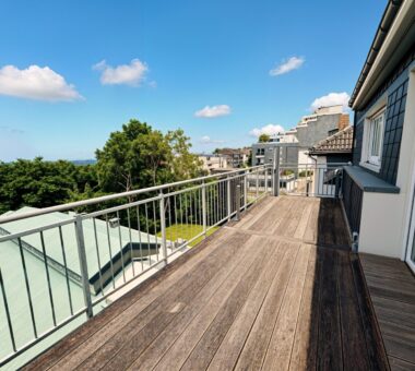 Terrasse Mit Markise Dg