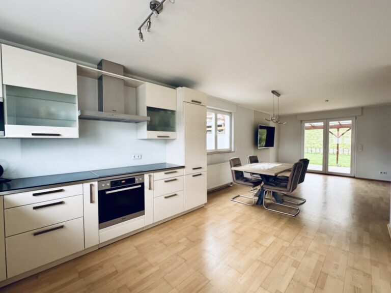 EG Küche und Essbereich